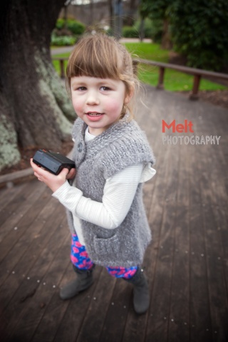 Family photo shoot fun in The Botanicla Gardens, Dunedin