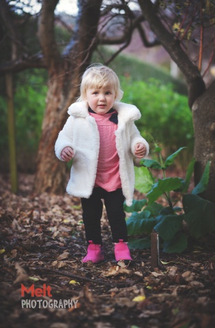 Family photo shoot fun in The Botanicla Gardens, Dunedin