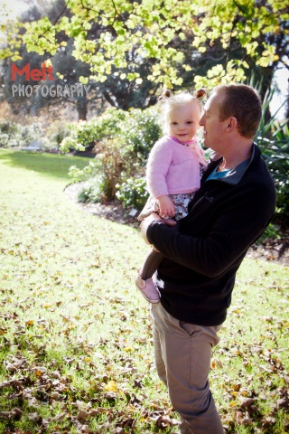 Family portrait shoot with Tim, Nicky, Ruby & violet at The Botanical Gardens, Dunedin.