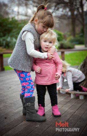 Family photo shoot fun in The Botanicla Gardens, Dunedin