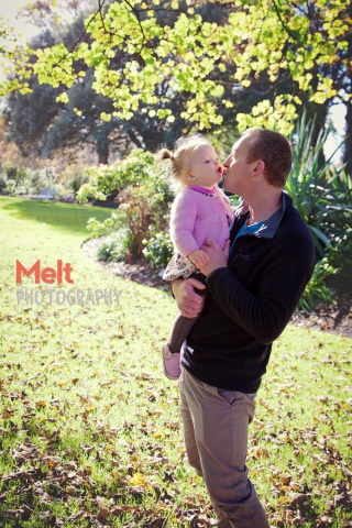 Family portrait shoot with Tim, Nicky, Ruby & violet at The Botanical Gardens, Dunedin.