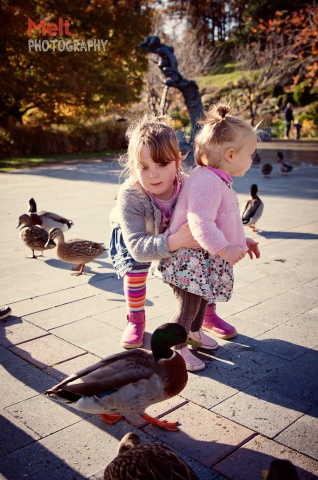 Family portrait shoot with Tim, Nicky, Ruby & violet at The Botanical Gardens, Dunedin.